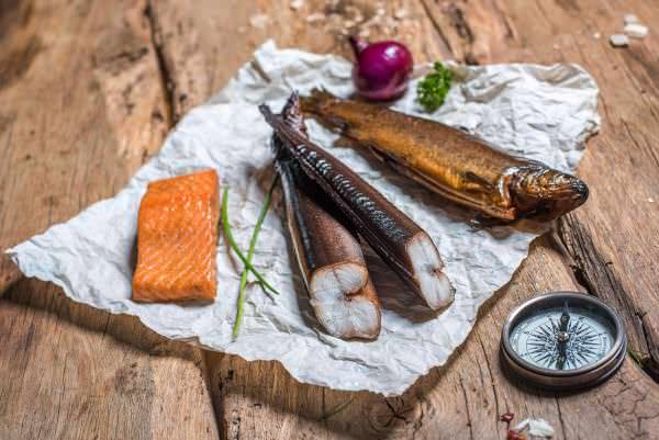 Räucher-Fisch verschenken in Geschenkboxen | Aal Hoffmann Räucher-Fisch verschenken in Geschenkboxen | Aal Hoffmann